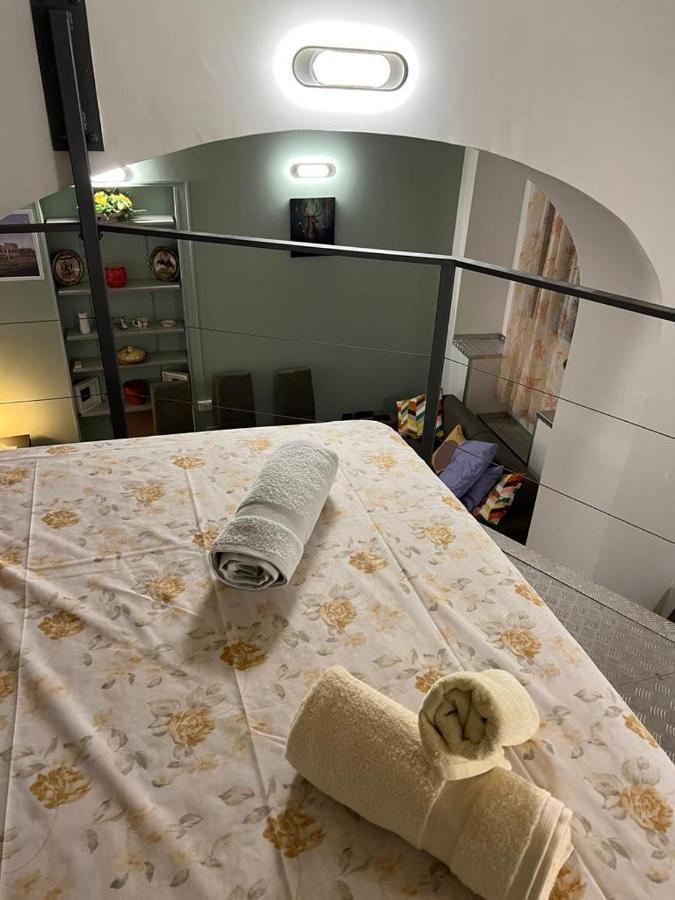 Ferienwohnung La Rosa Di Roma Colosseo Exterior foto